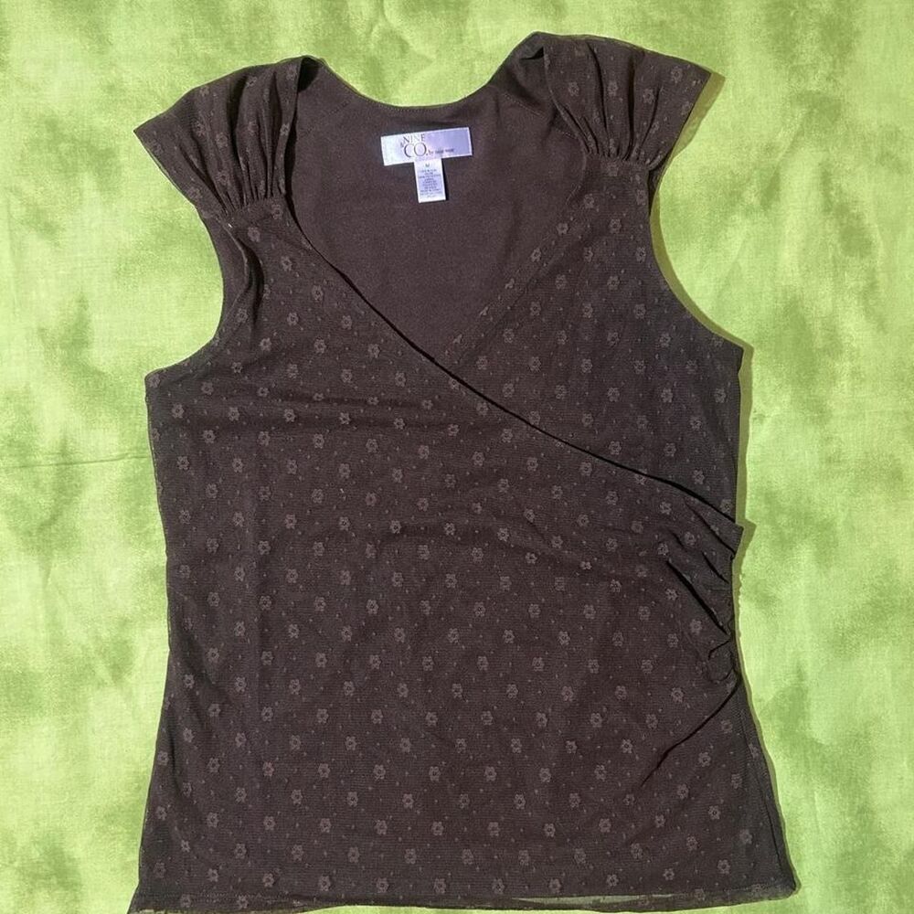 Y2K Women's Nine & Co Nine West Tank Top Brown Flowers Size Medium